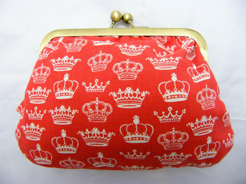 6" Fabby Purse - White Crown On Red