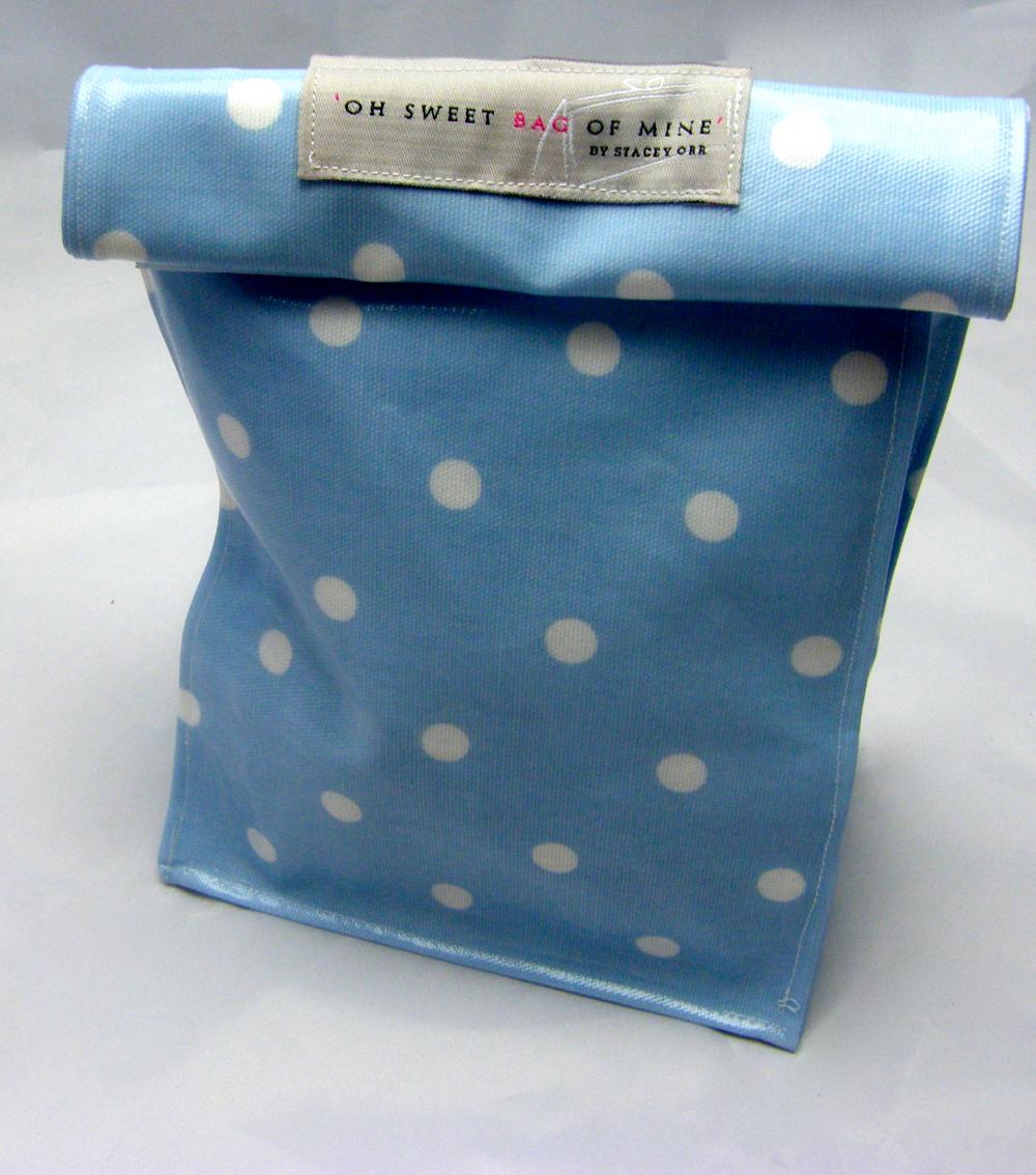 Oilcloth Lunch Bag - White Spots On Powder Blue