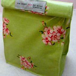 Oilcloth Lunch Bag - Pink ..